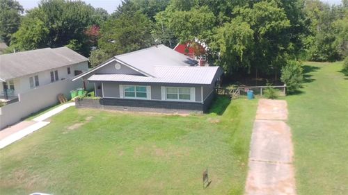 207 S 8th St, Okemah, OK, 74859-3603 | Card Image