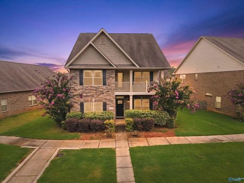 8 Leyland Dr Sw, Huntsville, AL, 35824-4081 | Card Image