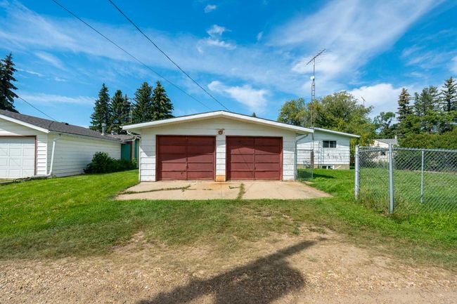 212 Macrae St, House other with 3 bedrooms, 2 bathrooms and 7 parking in Bawlf AB | Image 26