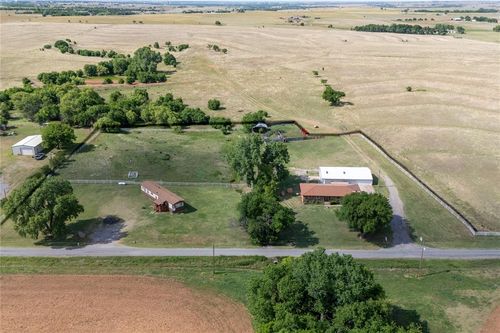 22681 E 1090 Rd, Clinton, OK, 73601-4000 | Card Image