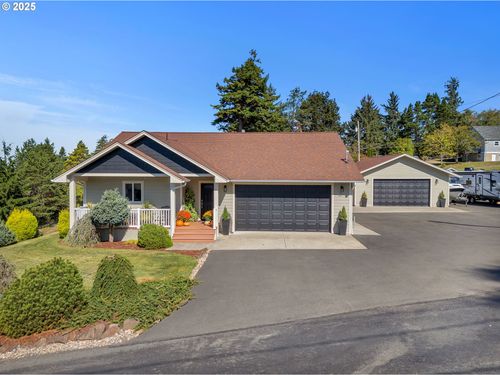 35199 Lyngstad Heights Ln, Astoria, OR, 97103-8335 | Card Image