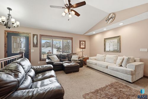 1307 Clark Ave Avenue, Dell Rapids, SD, 57022 | Card Image