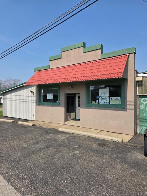 681 Webster St, South Webster, OH, 45682-8919 | Card Image