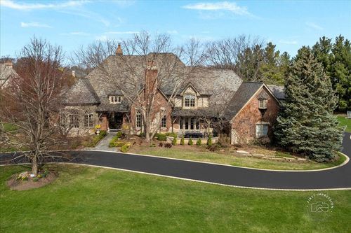 36W442 Hunters Gate Rd, St. Charles, IL, 60175-5132 | Card Image