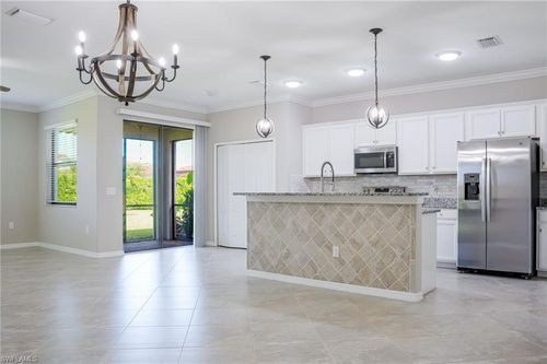 1573 Vizcaya Ln, NAPLES, FL, 34113-8638 | Card Image