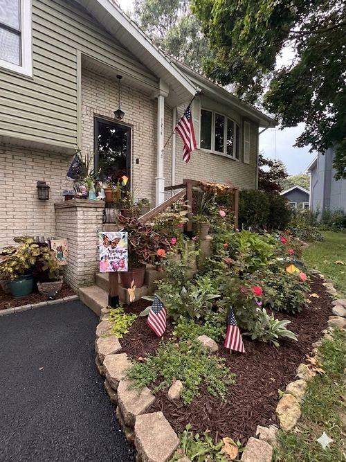 1214 Jill Peak Dr, Sleepy Hollow, IL, 60118-2609 | Card Image