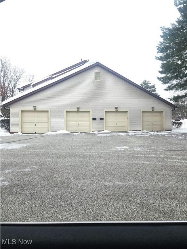 View of side of home | Image 23