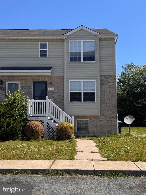 658 Dairy Dr, SMYRNA, DE, 19977-1782 | Card Image