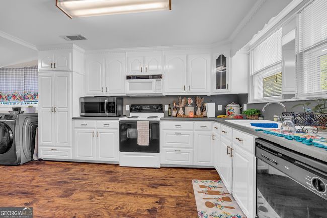 116 Rickman St, House other with 3 bedrooms, 2 bathrooms and null parking in Toccoa GA | Image 14