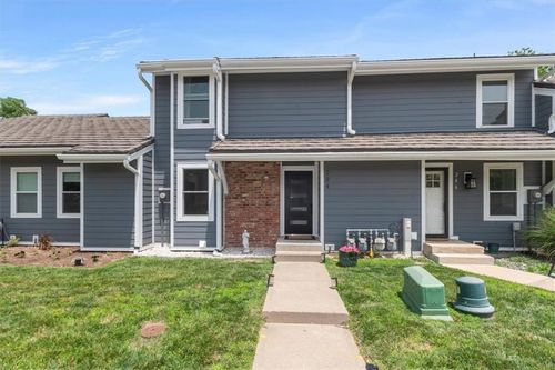 284 Ne Bayview Dr, Lee's Summit, MO, 64064-1599 | Card Image