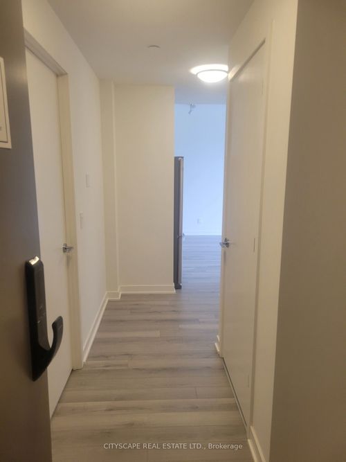 603-3071 Trafalgar Rd, Oakville, ON, L6H8C6 | Card Image