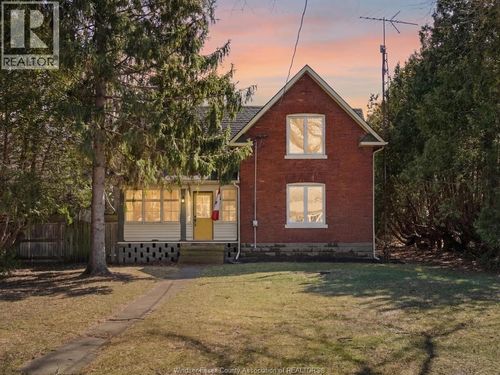 24397 Jeannettes Creek Rd, Tilbury, ON, N0P2L0 | Card Image