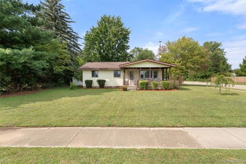 171 Feher Dr, Montrose, MI, 48457-9741 | Card Image