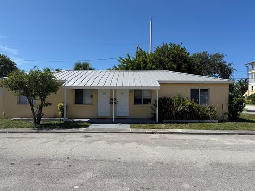 401-400 Metcalf Ct, West Palm Beach, FL, 33407-4207 | Card Image