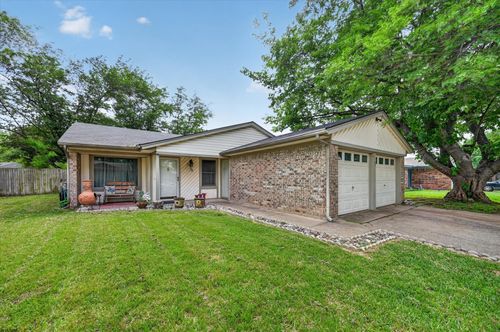 6304 Cascade Cir, Watauga, TX, 76148-2125 | Card Image