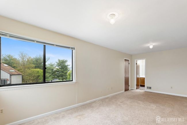 144 Goldmine Ln, Townhouse with 3 bedrooms, 4 bathrooms and null parking in Old Bridge NJ | Image 15