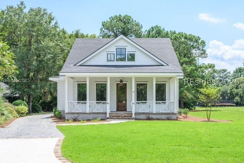 20 Millers Pond Dr, Beaufort, SC, 29907-2297 | Card Image
