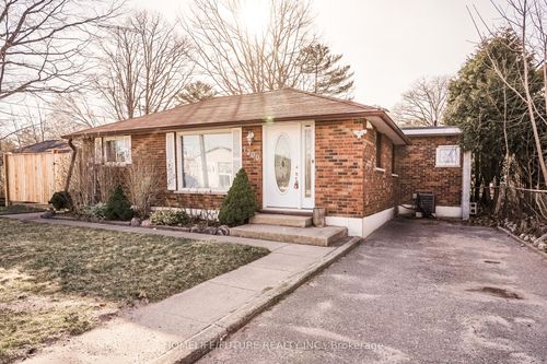 1200 Mosley St, Wasaga Beach, ON, L9Z2E7 | Card Image