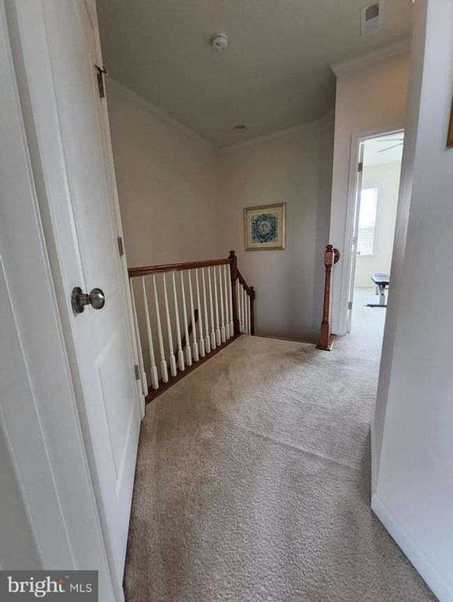 8952 Center St, Townhouse with 3 bedrooms, 3 bathrooms and null parking in Manassas VA | Image 22
