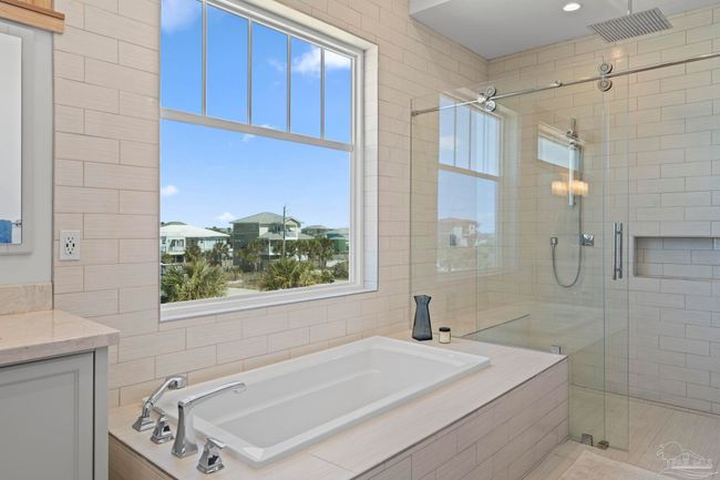 800 Via De Luna Dr, House other with 5 bedrooms, 5 bathrooms and 3 parking in Pensacola Beach FL | Image 21