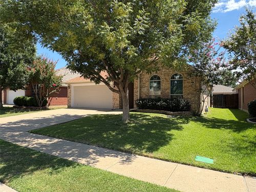 10428 Jaybird Dr, Fort Worth, TX, 76244-6614 | Card Image