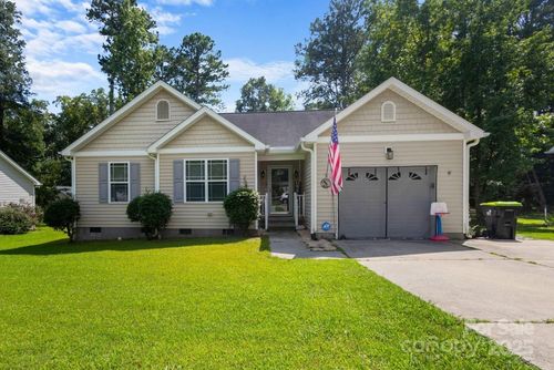 1198 E Middleton Dr, Creedmoor, NC, 27522-9114 | Card Image