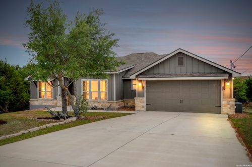 1375 Parton Rd, Canyon Lake, TX, 78133-2135 | Card Image