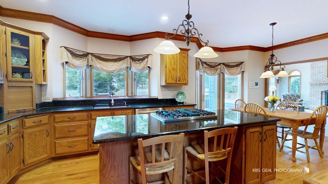 1420 Greenlake Dr, House other with 5 bedrooms, 3 bathrooms and 6 parking in Aurora IL | Image 12