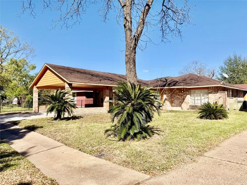 10242 Ella Falls Blvd, Houston, TX, 77038-1567 | Card Image