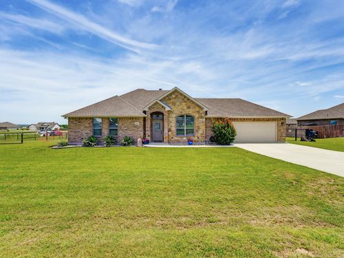 121 Walnut St, Paradise, TX, 76073-4052 | Card Image
