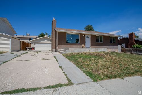 5032 W Highwood Dr, Kearns, UT, 84118-6603 | Card Image