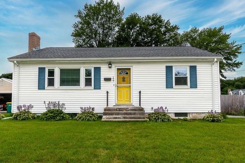 117 Arnold Rd, Norwood, MA, 02062-4703 | Card Image