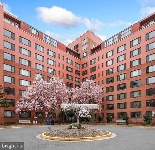 905-1021 Arlington Blvd, ARLINGTON, VA, 22209-2253 | Card Image