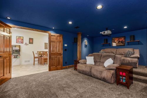 12 W St, Lake Lotawana, MO, 64086-9757 | Card Image