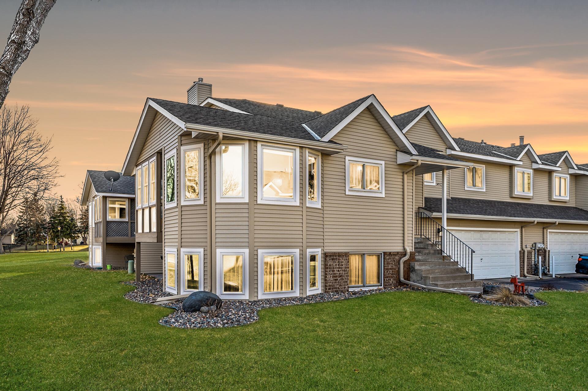 Loch Lomond Ln, Minneapolis, MN 55443