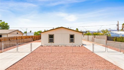 5677 S Pearl St, Fort Mohave, AZ, 86426-6144 | Card Image