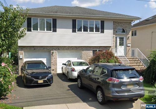28 Williams Ave, South Hackensack, NJ, 07606-1635 | Card Image