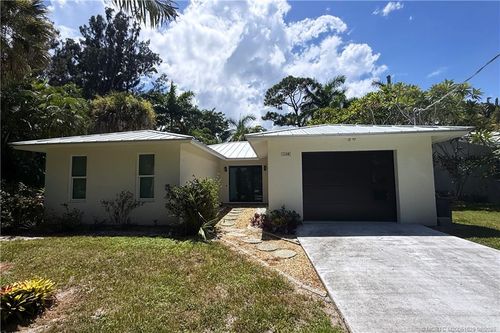 1196 Se Saint Lucie Blvd, Stuart, FL, 34996-1376 | Card Image