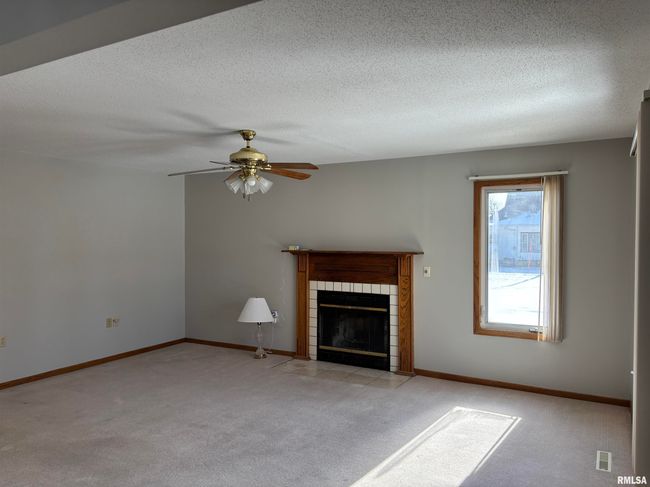 626 3 Rd Ave, House other with 3 bedrooms, 3 bathrooms and null parking in De Witt IA | Image 5