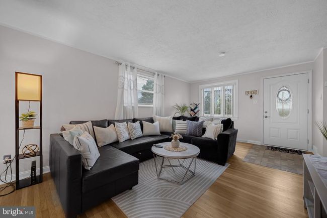 417 Madison Ave, Home with 3 bedrooms, 1 bathrooms and null parking in PROSPECT PARK PA | Image 8