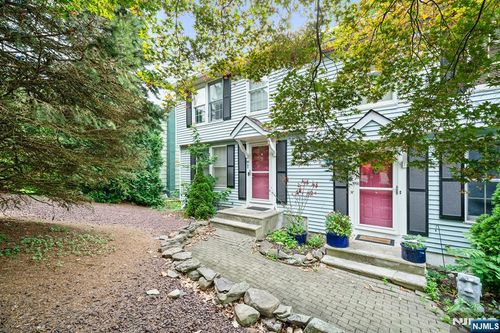 20A Garden Ave, Hawthorne, NJ, 07506 | Card Image