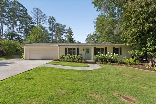 2558 Sunny Ln Se, Marietta, GA, 30067-6724 | Card Image
