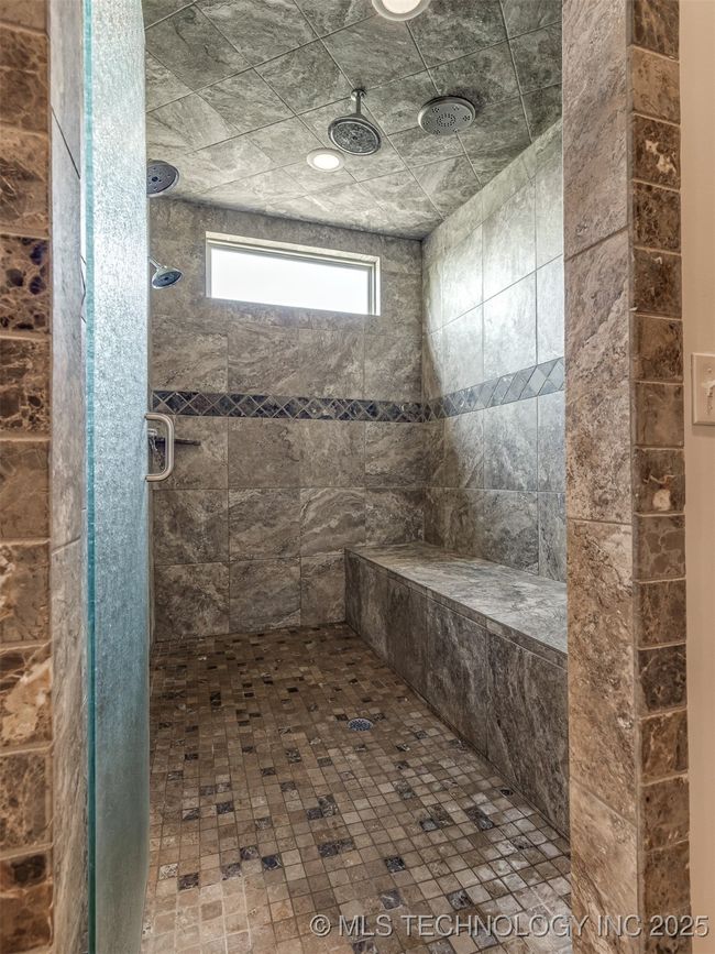 5500 S 329 Th East Ave, House other with 3 bedrooms, 5 bathrooms and null parking in Broken Arrow OK | Image 28