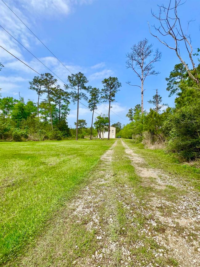6511 E Grigsby Rd, Condo with 1 bedrooms, 1 bathrooms and null parking in Vidor TX | Image 22