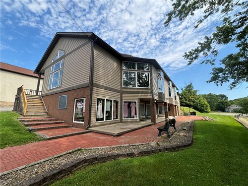 800 Main St, Volant, PA, 16156-7026 | Card Image