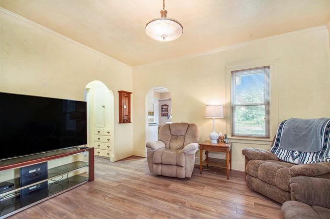 202 Maple St, House other with 3 bedrooms, 1 bathrooms and null parking in Three Oaks MI | Image 7