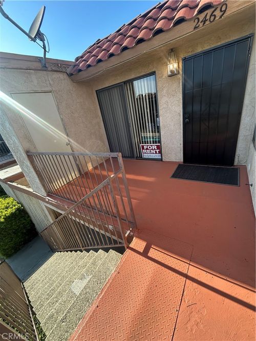 2469 W Acacia Ave, Hemet, CA, 92545-4806 | Card Image