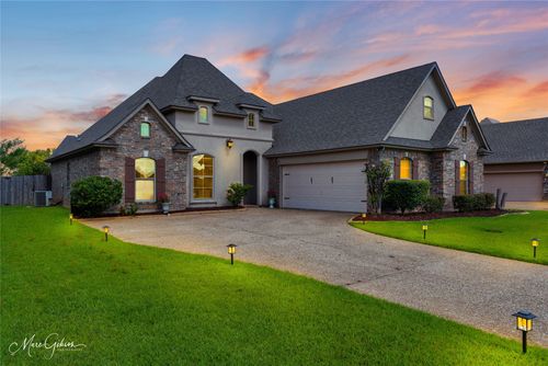 605 Bitter Pecan Dr, Bossier City, LA, 71111-5112 | Card Image