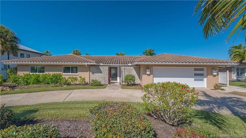 513 Gunwale Ln, LONGBOAT KEY, FL, 34228-3709 | Card Image