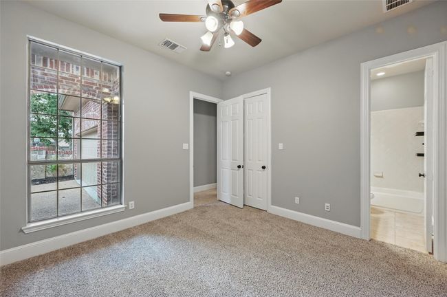 1ST FLOOR BEDROOM WITH EN SUITE BATHROOM | Image 18